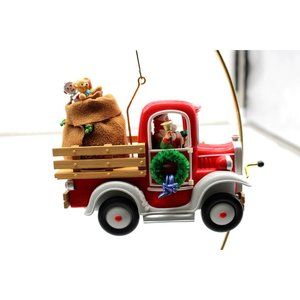 2006 Hallmark Keepsake Happy Haulers Delivery Magic  Christmas Holiday Ornament